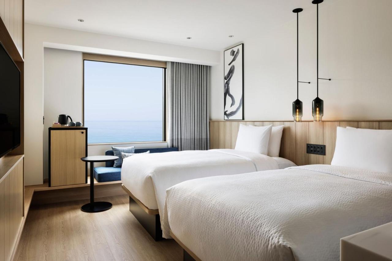 Hotel Fairfield By Marriott Hyogo Awaji Higashiura Extérieur photo